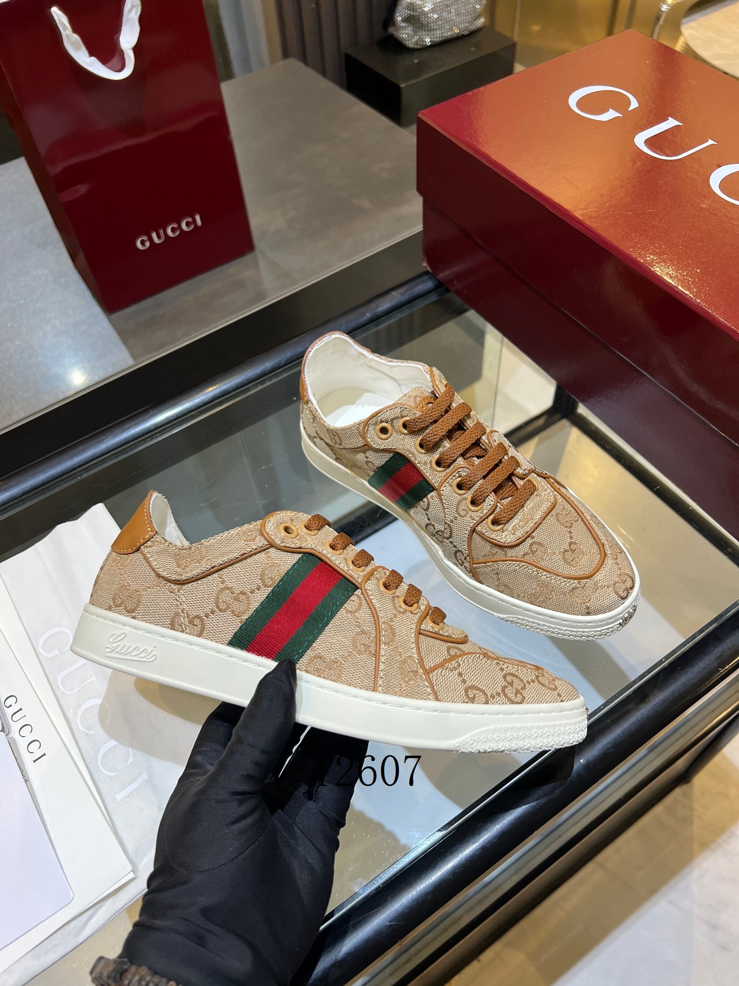 Gucci sz39-45 h0710